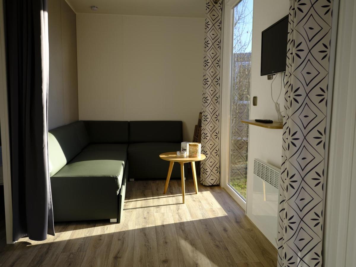 Camping Du Plan D'Eau **** Hotell Saint-Yrieix-sur-Charente Eksteriør bilde